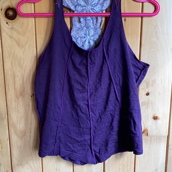 Tank top - Picture 2 of 3